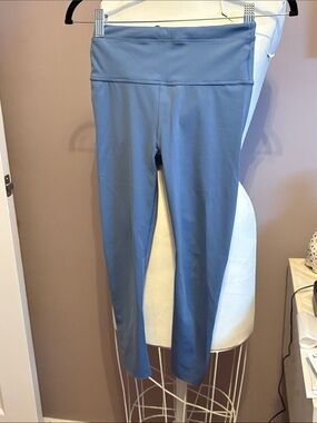 Athleta Light Slate Blue Accelerate Capri